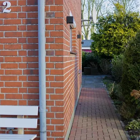 Inselbume 88 - Mit Garten In Todendorf * Todendorf auf Fehmarn